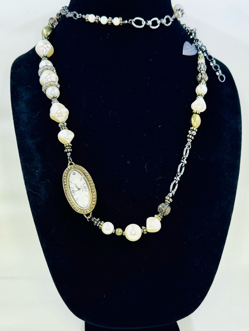 Chico's 30th Anniversary Faux Pearl & Gunmetal Tone Watch Pendant Necklace 40”
